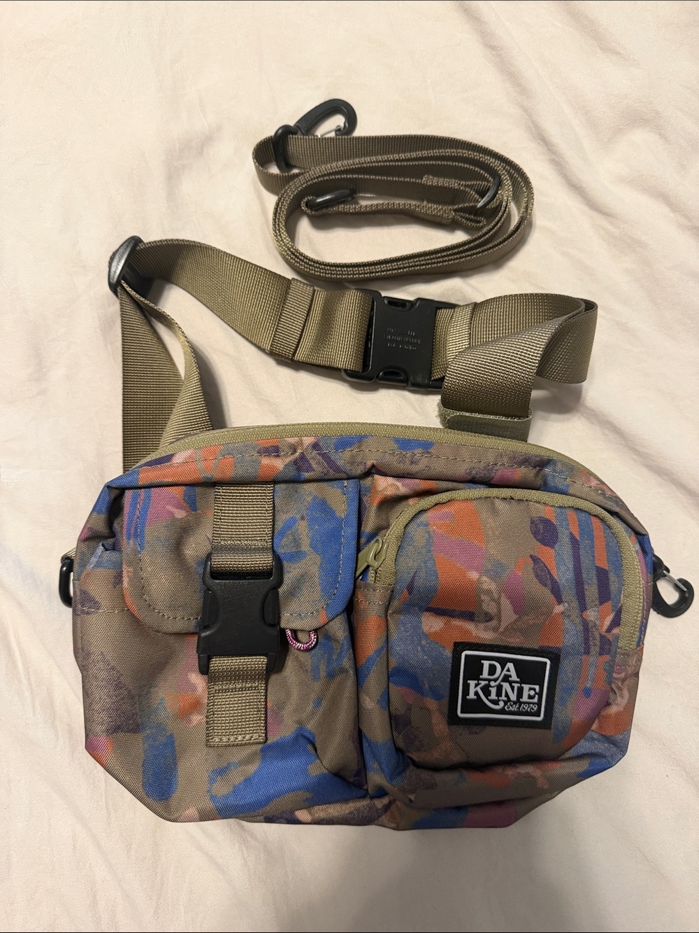 Camo Dakine Jagger Hybrid Hip Pack new without tags